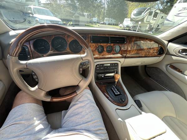 Jaguar XK8 Beautiful Condition - $9,999 (Fairview)63616151969537123