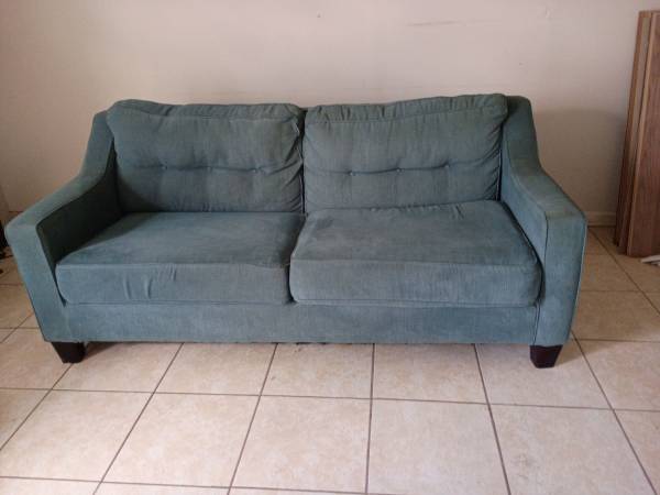 Green sofa 1