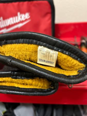 Wells Lamont leather Mittens 1