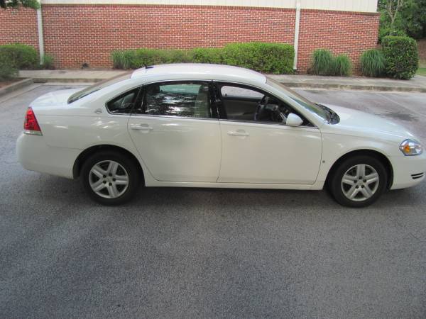 2008 CHEVROLET IMPALA LS; BLANCO/CAQUI; 24 K. Mi/ BUENO - $7,995 (conyers)63621061348227123