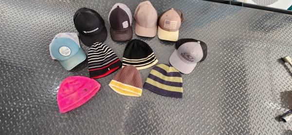 6 Men's Large Hats, and 5 Beenies 1