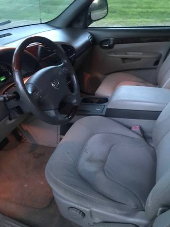 2007 buick rendevous - $2,400 (Oakland county)63622114763777123