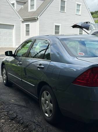 2007 Honda Accord Lx - $2,700 (Trumbull)63654715202945124