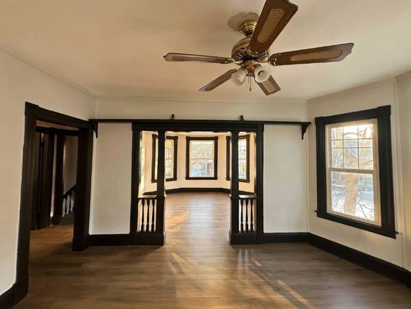 Fully renovated 3 Bedroom-1 Bath Unit in Forest Park! 1