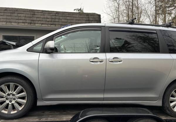 Toyota Sienna Part Out 1