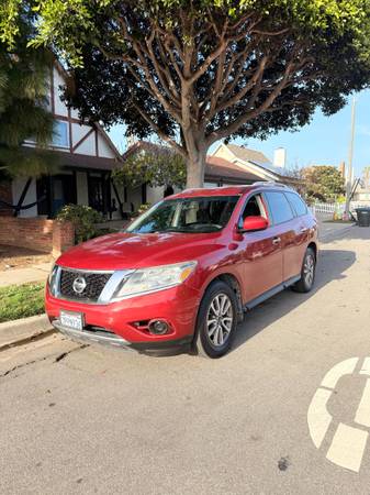 2016 Nissan Pathfinder 1