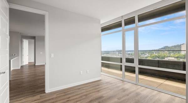 $1,799 / 694ft2 - ¡Hasta 6 semanas gratis! Vive a pasos del frente acuático en Portland Astoria (Downtown Portland)63831251354499123