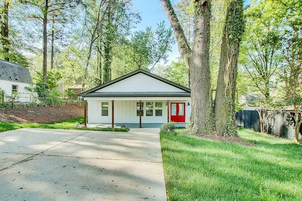 $1,195 / 3br - 1300ft2 - Lovely House for rent (Smyrna, GA)63963858416130120