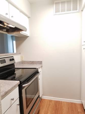 $799 / 1br - ✨ Modern 1 Bedroom with Stainless Steel Appliances – Just $799! (6350 Meadowvista Dr.)64036538451457120