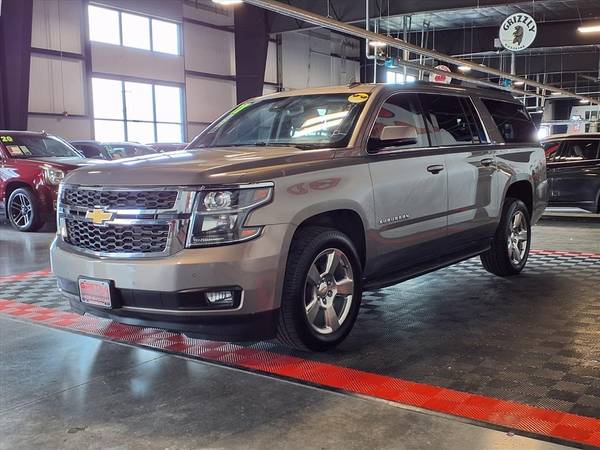 1 2017 Chevrolet Suburban 4WD 4dr 1500 LT 1