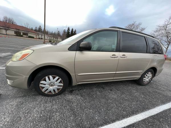 2004 Toyota Sienna LE – Original Owner! - $3,500 (san jose south)63617104912131120
