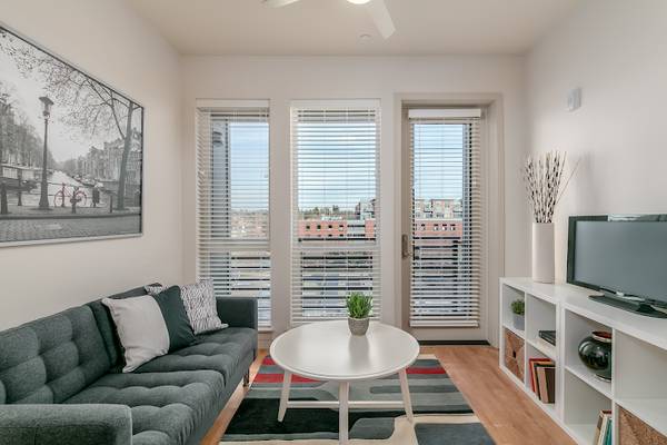 $1,495 / 1hab - 🌧️ Supera el frío en este acogedor departamento de 1 habitación en Portland @ Tillamook St Lofts! (NE Portland, Hollywood District, Grant Park)63820739550977123