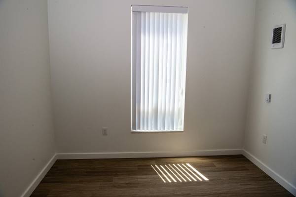 $1,614 / 2br - Tigard OR, 2BD 1BA, EnergyStar Refrigerator (9660 SW Greenburg Rd, Tigard, OR)63615726548097124
