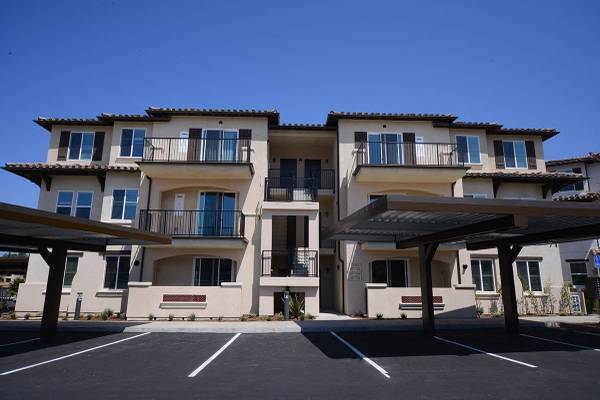 $2,650 / 2br - 3-12 month lease terms available, Air Conditioner, Gas Range (Thousand Oaks)63800711917697121