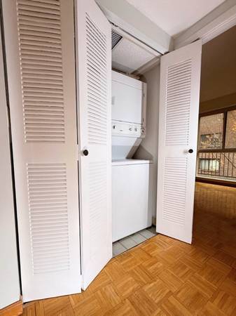 $3,200 / 2br - 1090ft2 - Spacious 2BA - w/ Parking - Available Now (Brookline)64294792836610123