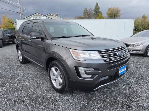 2016 Ford Explorer AWD All Wheel Drive XLT  4dr SUV SUV 1
