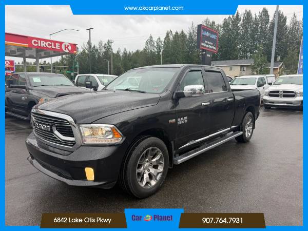 2017 Ram 1500 Crew Cab - Financing Available! 1