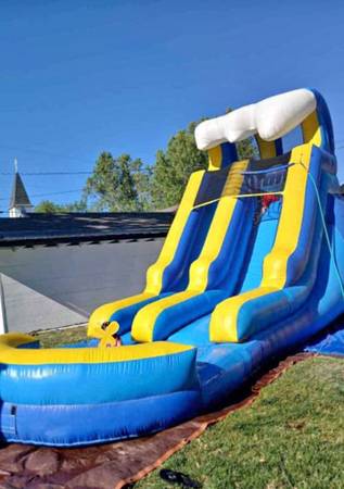 Inflatable water slide w pool 1