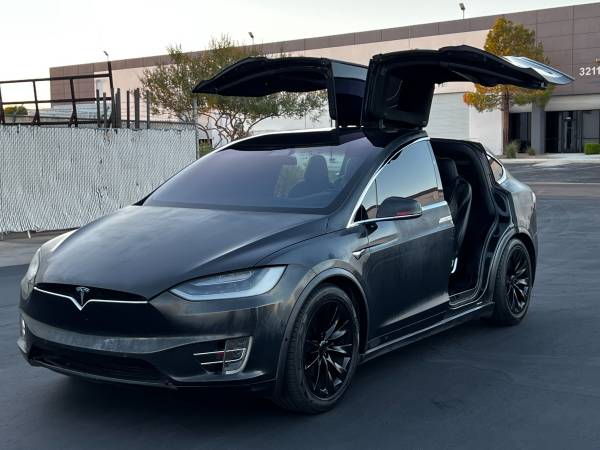 2017 Tesla Model X 75D, recent battery replacement,  230/237 new,  97% 1