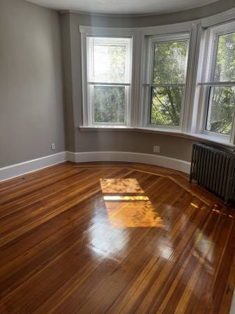 $3,600 / 4br - ** NO FEE** Dorchester 4 bed 2 bath with in unit W/D. (Dorchester)64213538825089122