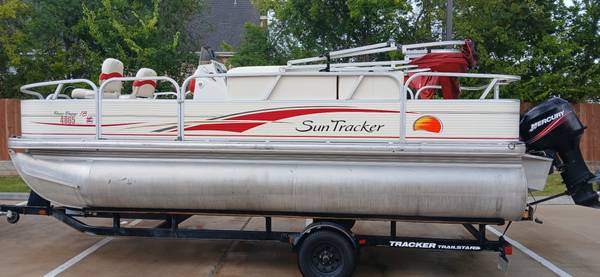 2008 suntracker pontoon 18ft 50 hp.mecury two stroke 1