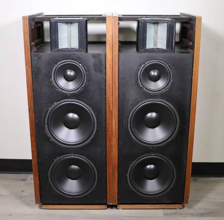 Legendary ESS Floor-standing Speakers 1