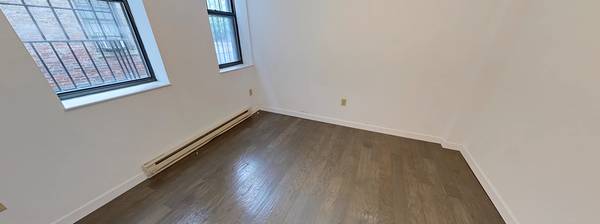 $2,500 / 1br - FENWAY - $2,500 / 1br - 1BA w/ Hardwood Floors - Parking Avail (Boston)63996834028291121