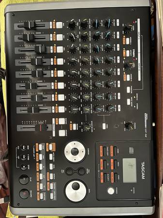Tascam Digital Portastudio 1