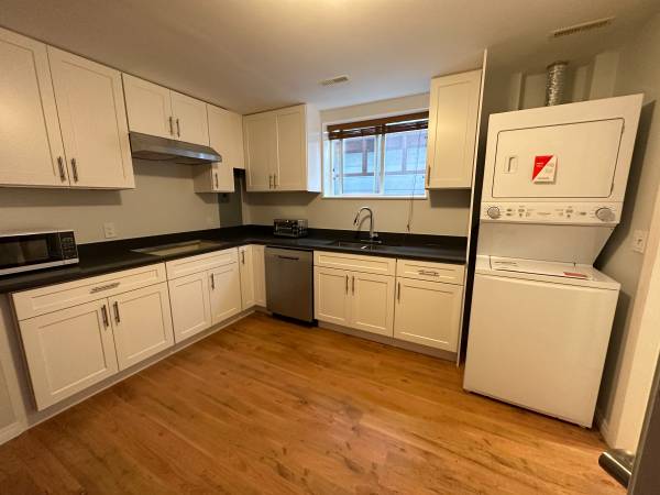 1 Bed 1 Bath - House 1