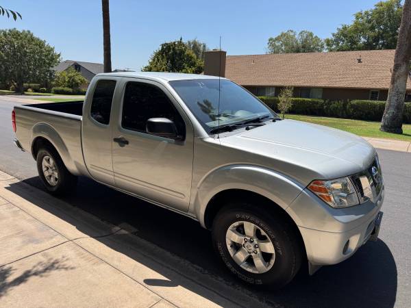 2012 Nissan Frontier King cab SV / 98k miles / Immaculate - $8,250 (Phoenix)63469901908993124