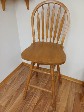 Oak Swivel Chairs 1