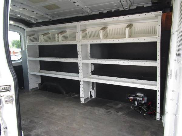 2016 Ford Transit 250 Van - Photo 10