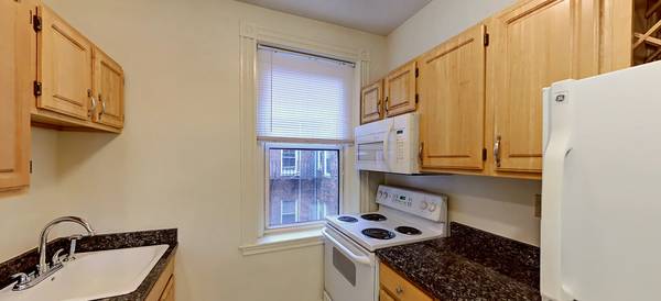 $2,750 / 1br - Apartamento de 1 dormitorio en Fenway – Pisos de madera dura, opción de estacionamiento – 15/10 (Boston)63863136538753120