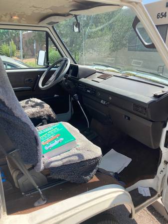 VW Westtie 1983 1/2 - $17,000 (Santa Fe downtown)63484287087875123