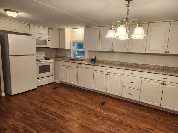 $975 / 2br - 784ft2 - Mobile Home for Rent (Salisbury)63806890695681122