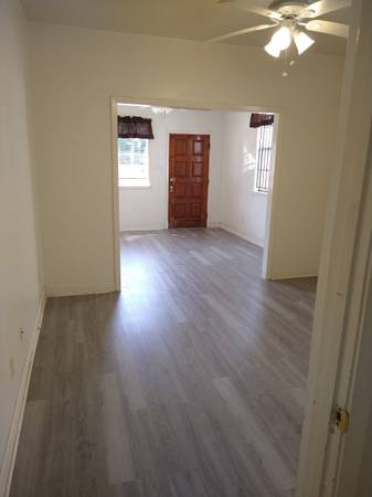 $750 / 2br - Beautiful Renovated Duplex (St. Roch)63792145884547122
