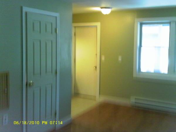$1,099 / 1br - 265ft2 - Estudio frente al agua, TODO INCLUIDO (¡incluso ELECTRICIDAD, WiFi + CABLE!) ((Campton/Plymouth-(Salida 27))63656161561219122