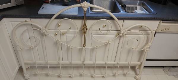 antique headboard bed 1