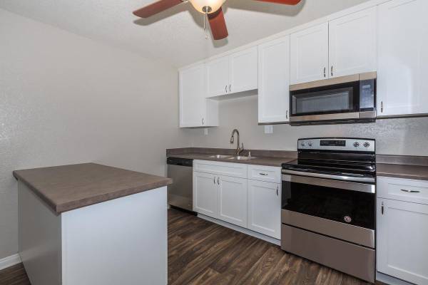 WELCOME HOME!!!!! ONE BEDROOM + ONE BATH!!!!! 1