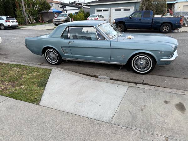 1966ford mustang 1