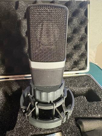 AKG C214 microphone - musical instruments - by owner - sale