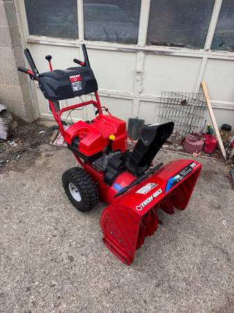 Troy Bilt snowblower 1