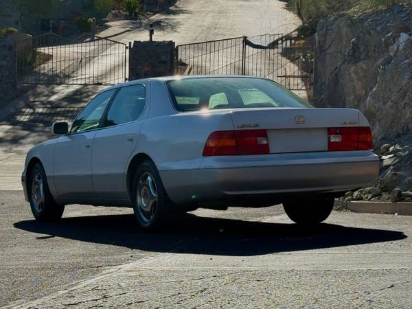 1998 Lexus LS 400 4dr Sedan w/Luxury Group - $11,000 (Phoenix, AZ)63469771702401122