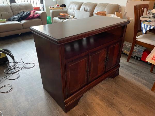 Hamlyn TV Stand & Entertainment Centers 1