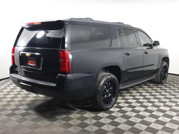 2015 Chevrolet Suburban LT - $19,995 (_Chevrolet_ _Suburban_ _Sedan_)63623024127233124