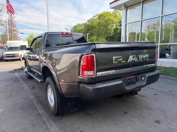 2017 RAM 3500 WOW 4X4 - Photo 10