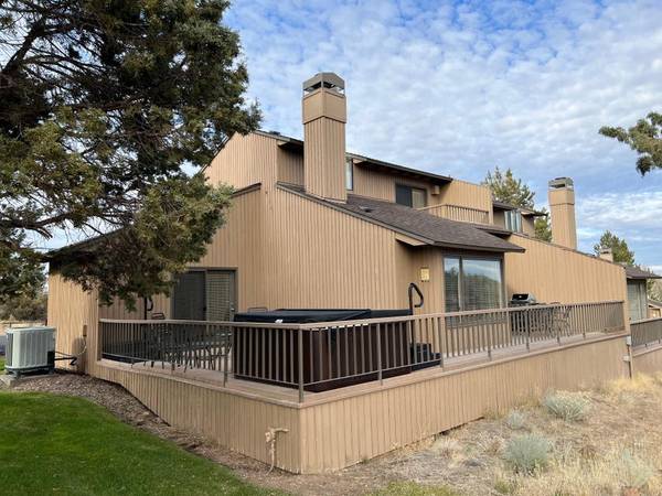 1/5 Share in Eagle Crest Townhome! 1