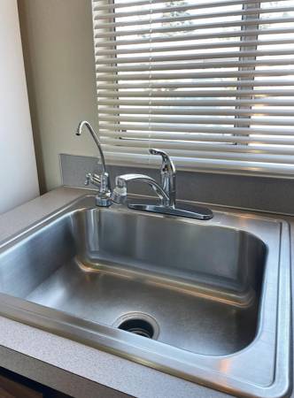 $1,300 / 2br - Salem on Browning 2 Bed- Friendly Staff + Frequent Move-In Specials (Salem on Browning Ave)63660395063809122