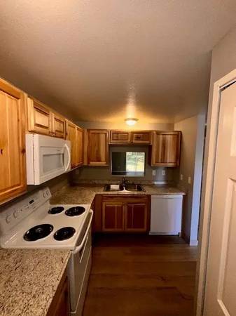 $1,850 / 2br - 816ft2 - Spacious 2 Bedroom floorplans! Come see our great community! (Lynnwood)63944962362114120