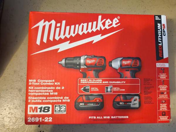 Drill Set Milwaukee 2 Drills 2 Battery Charger And Tool Bag NEW - $200 (Pembroke Pines)63471413840899120